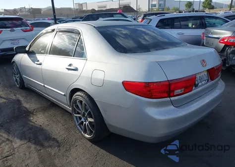 2005 Honda Accord 2.4 Lx z USA, uszkodzony, nr VIN 1HGCM55465A040273